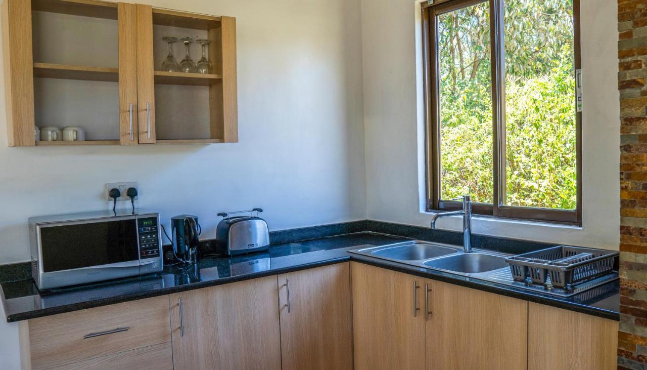 Black Wattle House Накуру Экстерьер фото